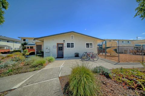 A home in San Leandro