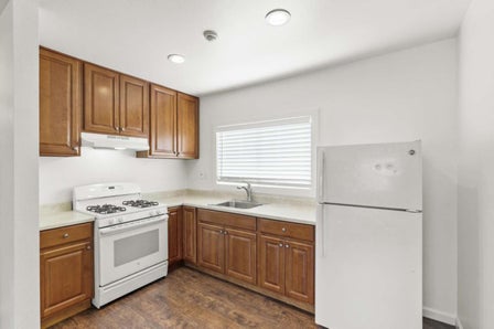 1015 S A ST — listing photo 9