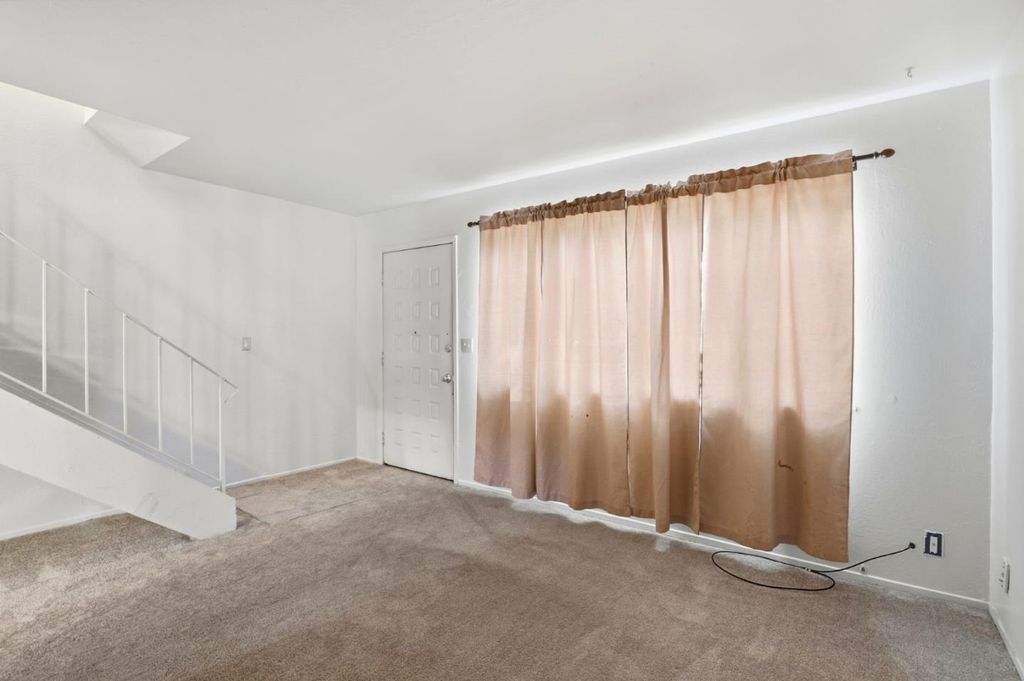 Photo of 7743 Chestnut Street, Gilroy, CA 95020 (MLS # ML82026154)