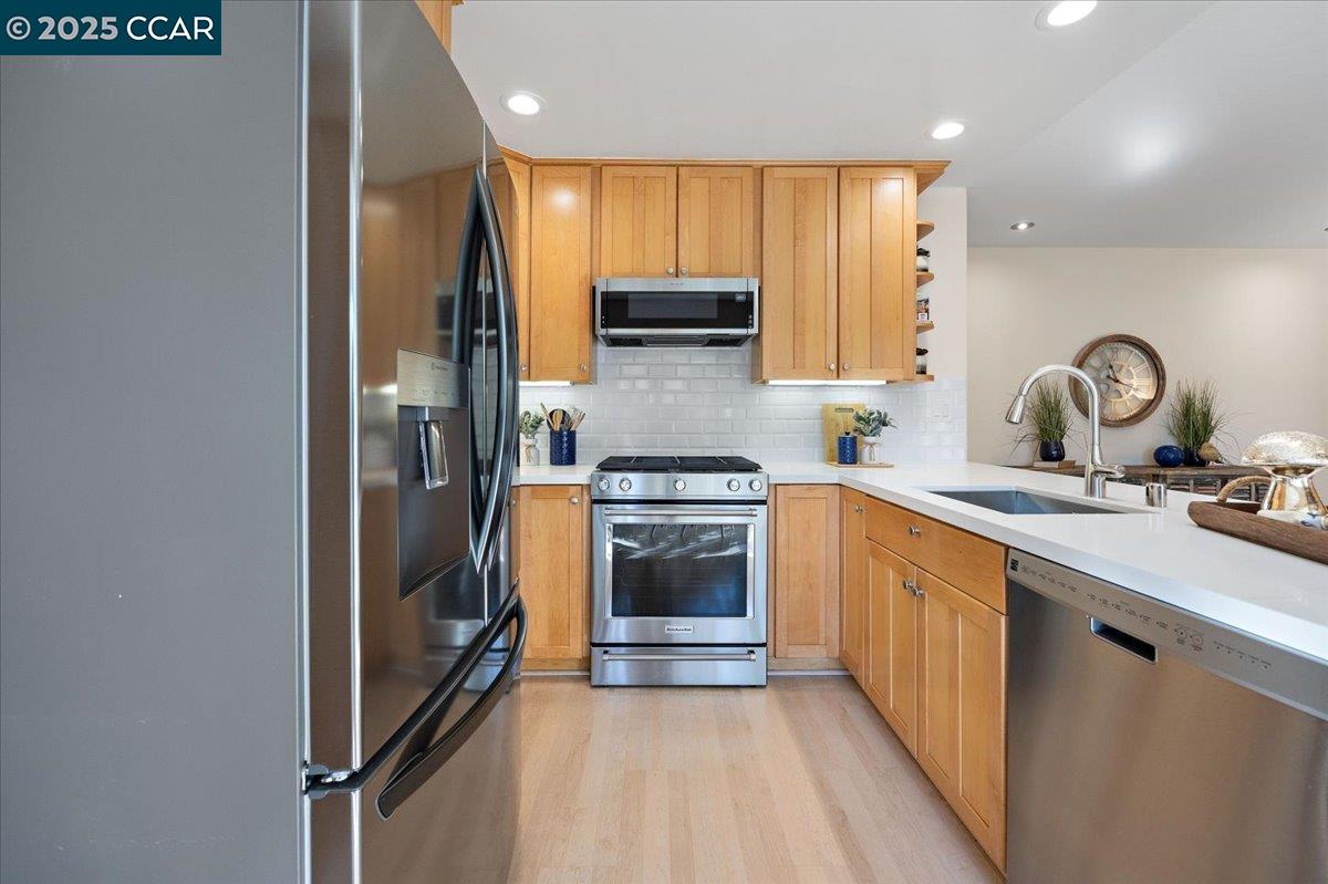 Concord, California 94521, United States, 3 Bedrooms Bedrooms, ,2 BathroomsBathrooms,Residential,Active,176699