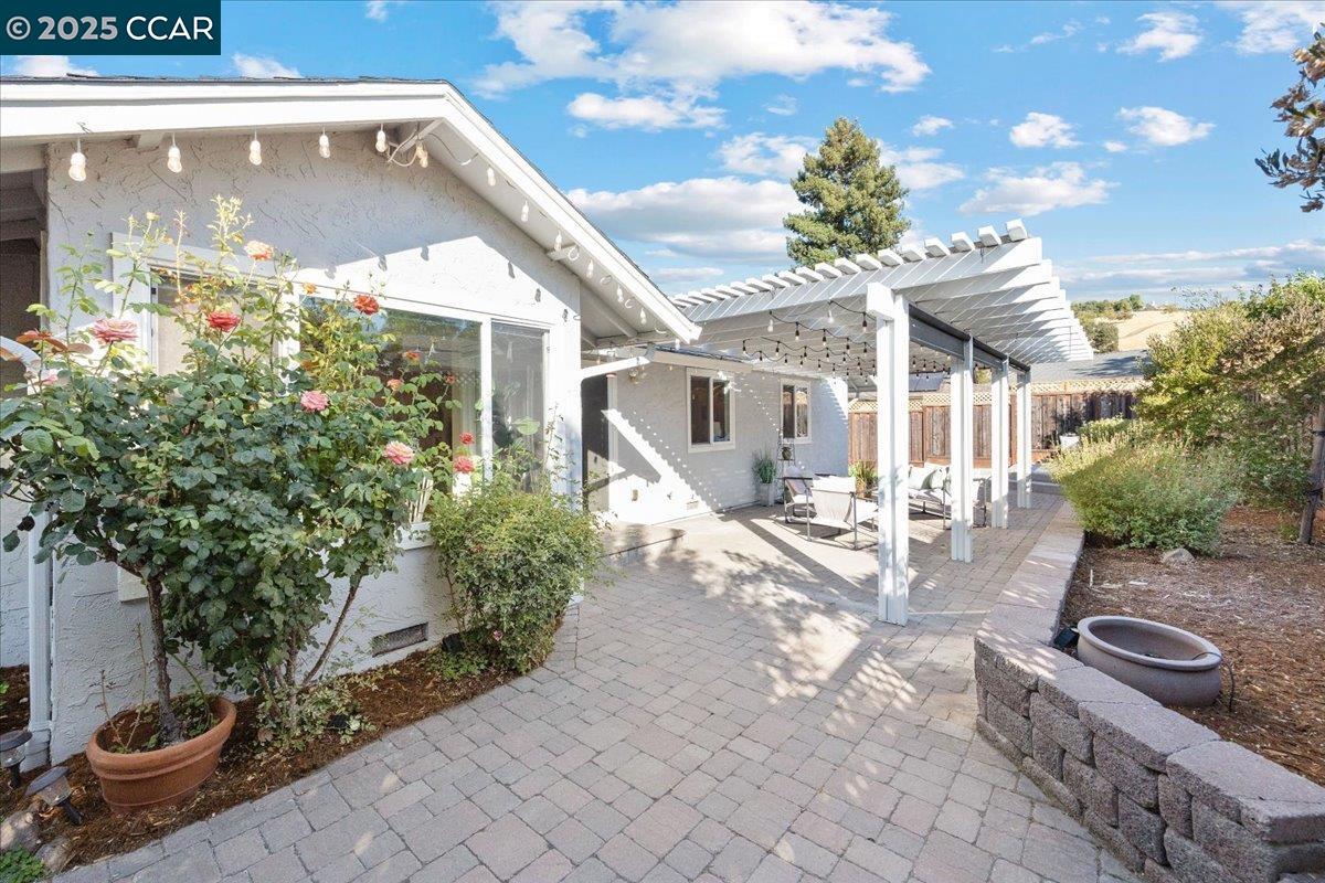 Concord, California 94521, United States, 3 Bedrooms Bedrooms, ,2 BathroomsBathrooms,Residential,Active,176699