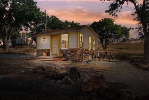 Photo of 5535 Parrotts Ferry Road, Murphys, CA 95251 (MLS # 41119771)