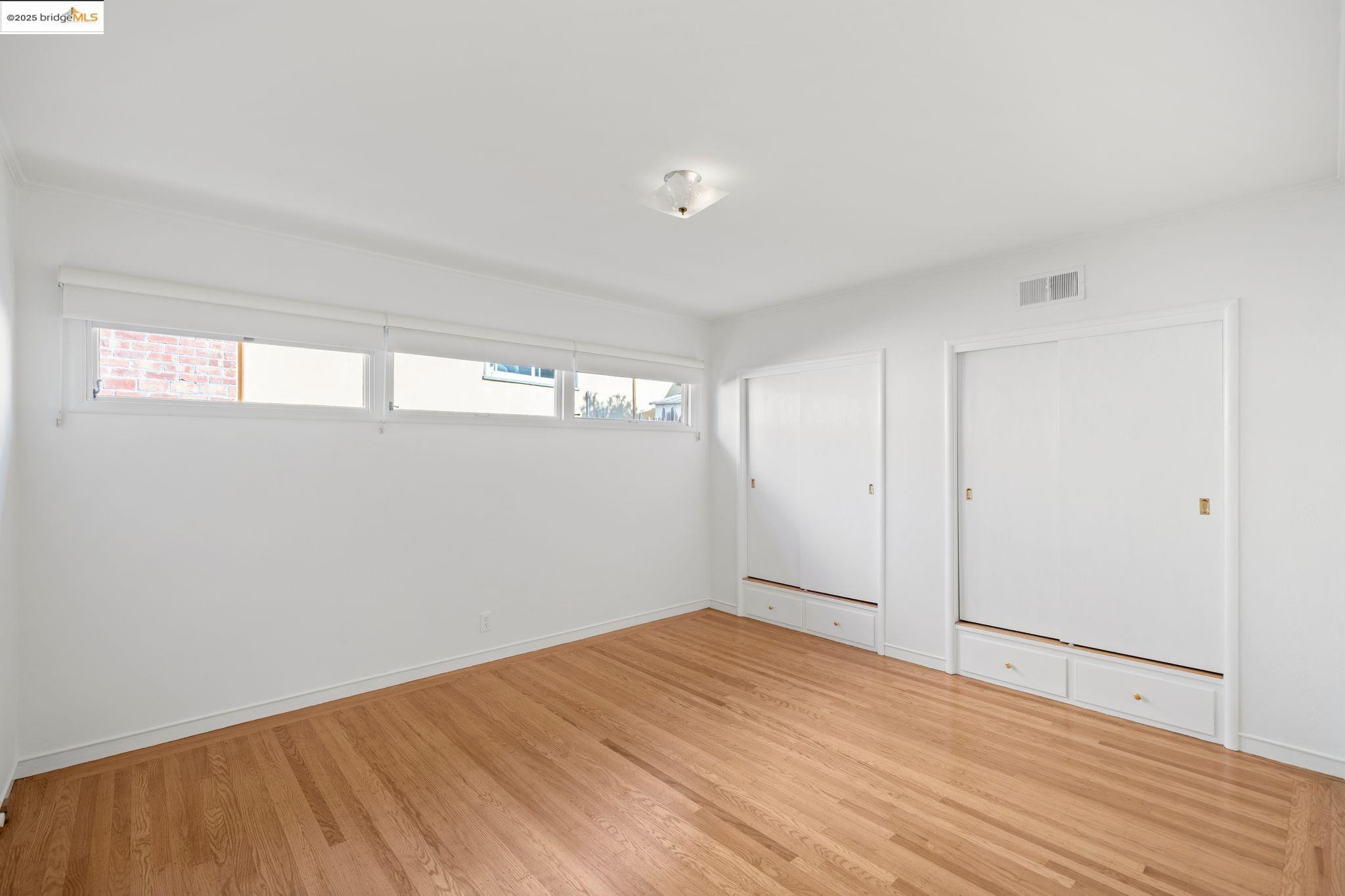 Oakland, California 94619, United States, 3 Bedrooms Bedrooms, ,1 BathroomBathrooms,Residential,Pending,15497