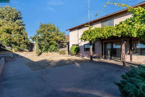 A home in Pinole