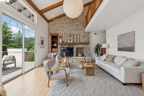 Photo of 1325 Drury Rd, Berkeley, CA 94705 (MLS # 41139777)