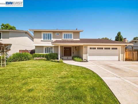 Photo of 2880 Longspur Way, Pleasanton, CA 94566 (MLS # 41139003)