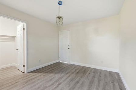 213 WELLFLEET DR — listing photo 14