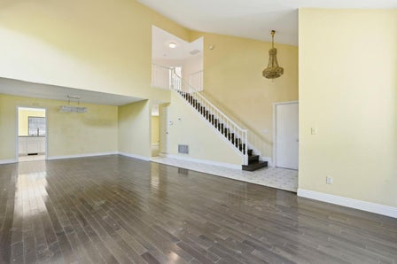 213 WELLFLEET DR — listing photo 3