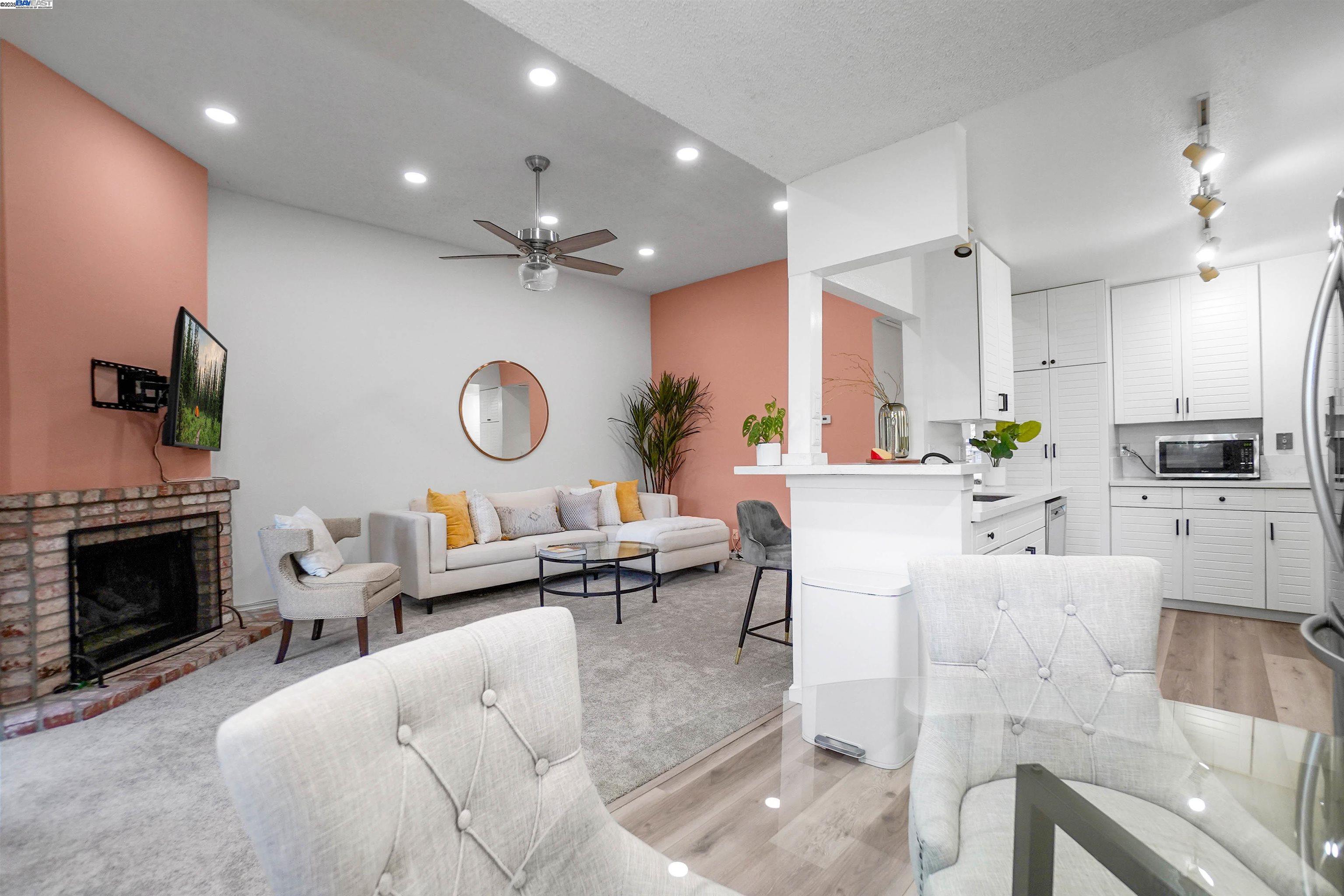 5326 Briar Ridge