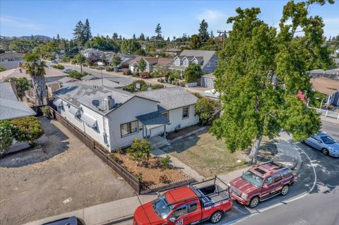 A home in Redwood City