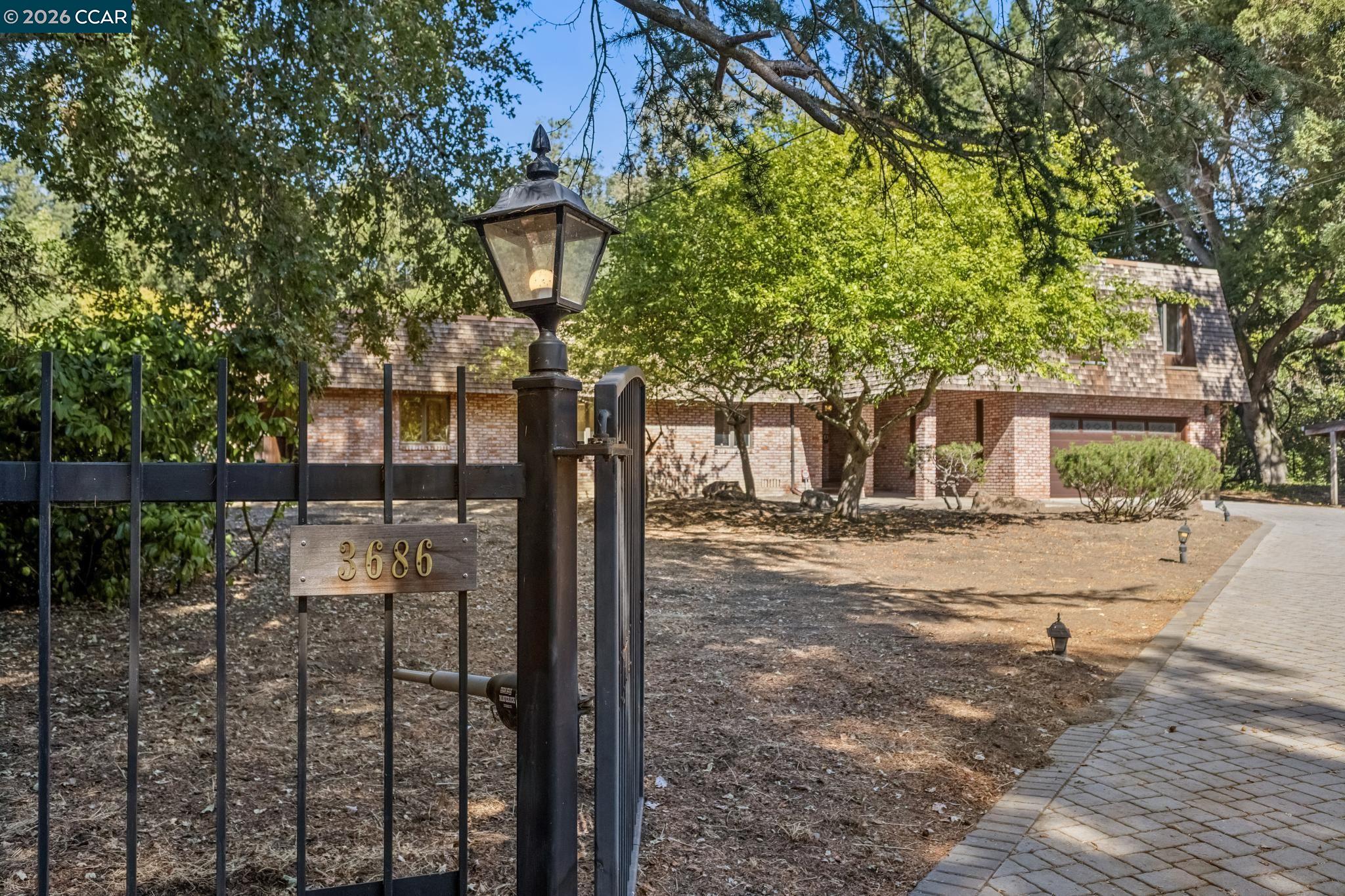 3686 Happy Valley Rd