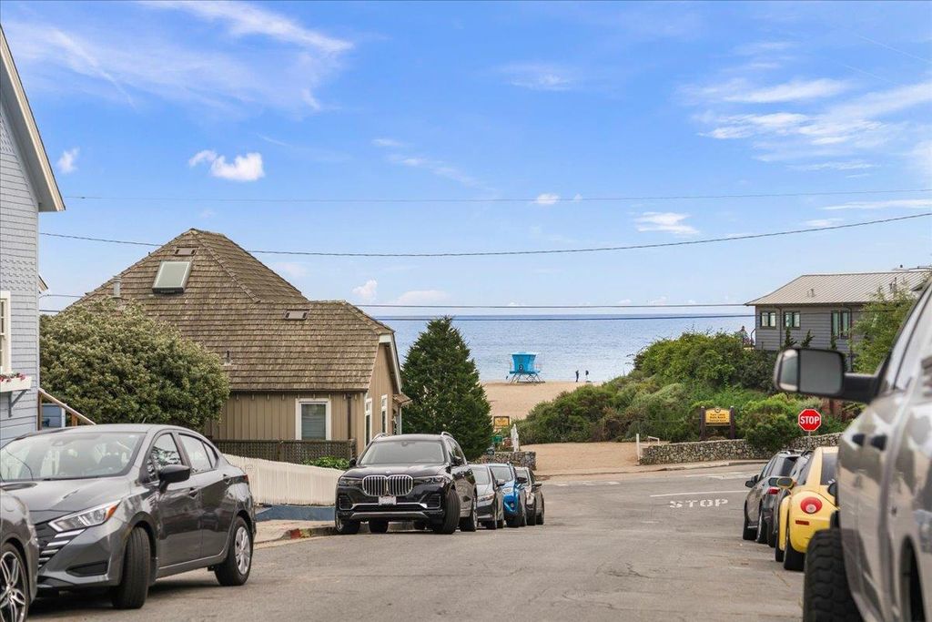 Photo of 116 Mott Avenue, Santa Cruz, CA 95062 (MLS # ML82041007)