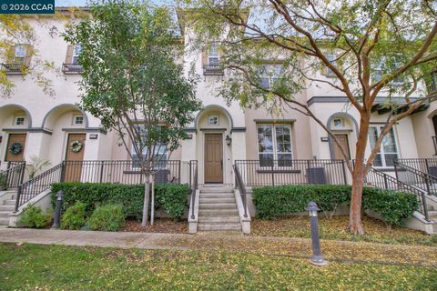 Photo of 2066 Mendocino Ln, San Jose, CA 95124 (MLS # 41124121)