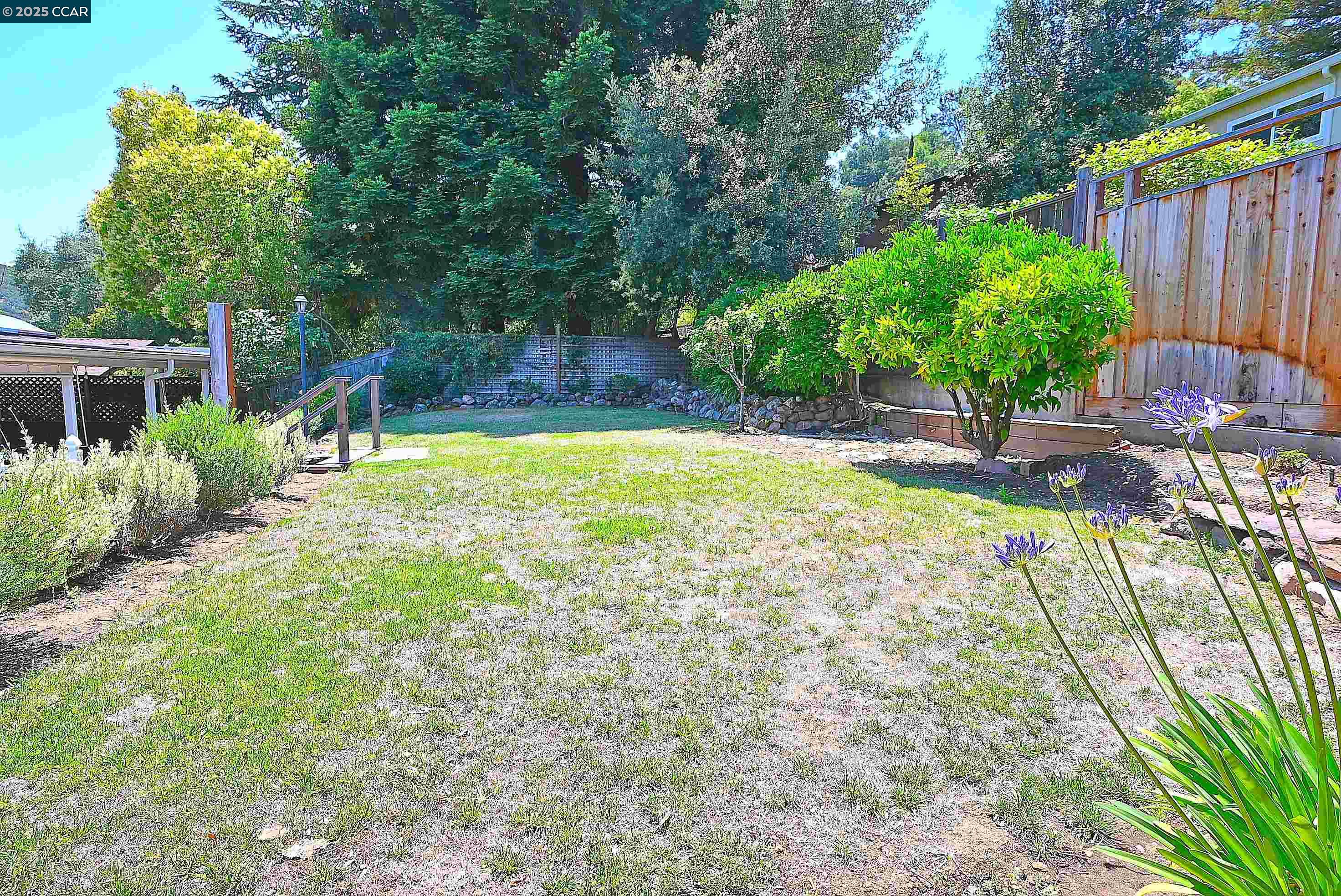 Martinez, California 94553, United States, 4 Bedrooms Bedrooms, ,3 BathroomsBathrooms,Residential,Active,170587