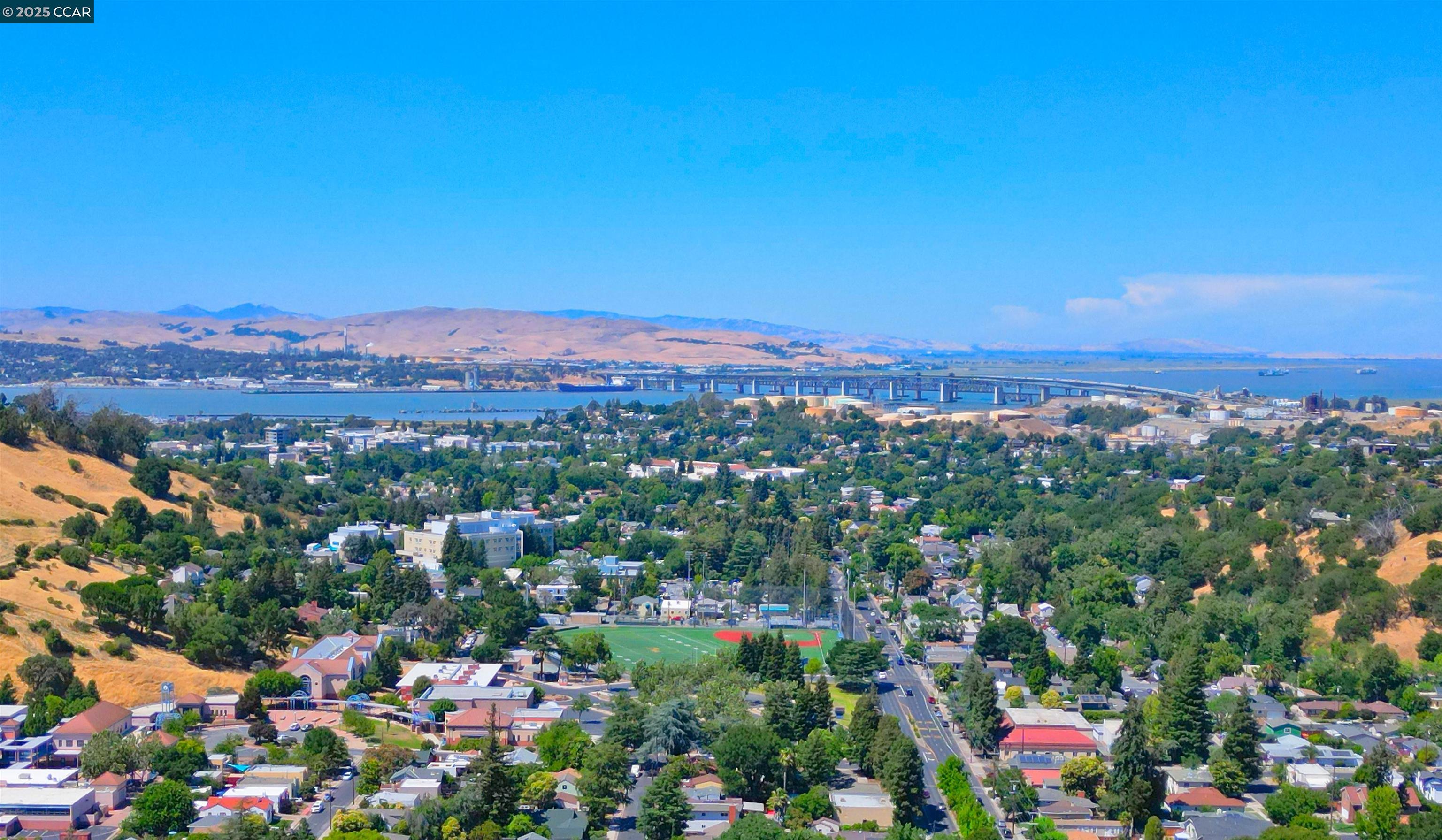 Martinez, California 94553, United States, 4 Bedrooms Bedrooms, ,3 BathroomsBathrooms,Residential,Active,170587