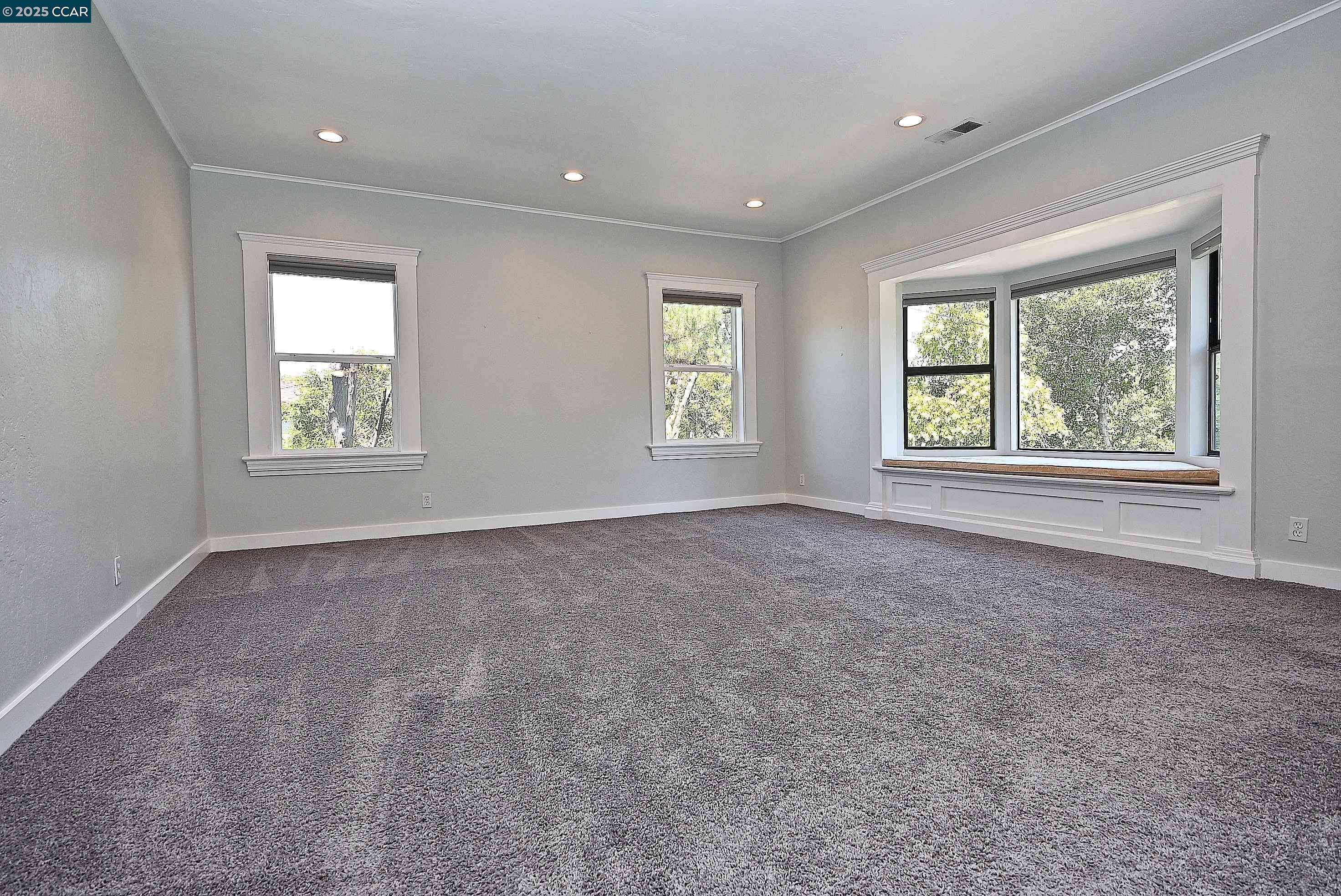 Martinez, California 94553, United States, 4 Bedrooms Bedrooms, ,3 BathroomsBathrooms,Residential,Active,170587