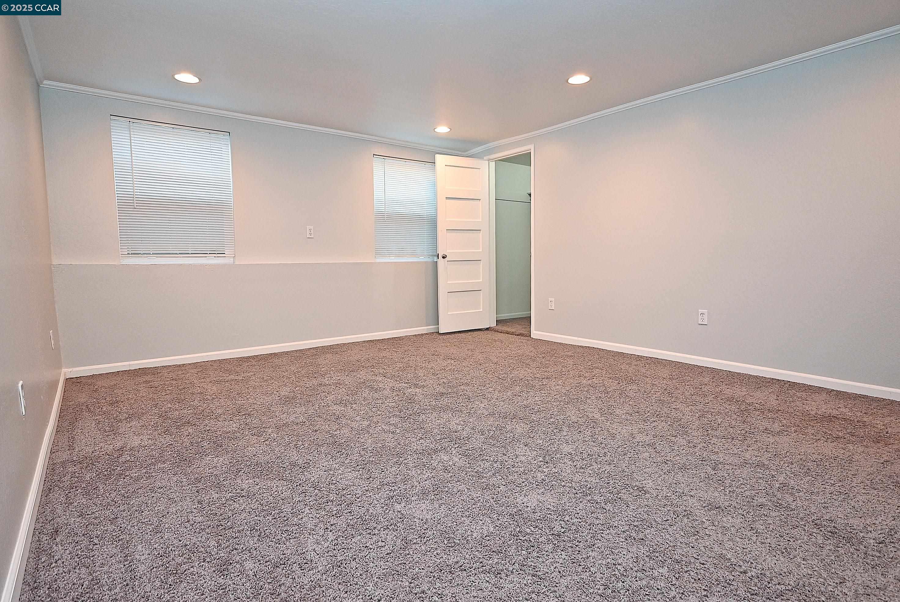 Martinez, California 94553, United States, 4 Bedrooms Bedrooms, ,3 BathroomsBathrooms,Residential,Active,170587