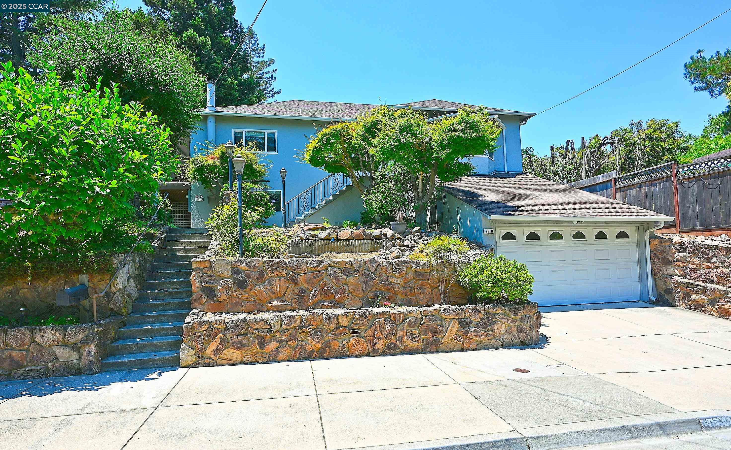 Martinez, California 94553, United States, 4 Bedrooms Bedrooms, ,3 BathroomsBathrooms,Residential,Active,170587