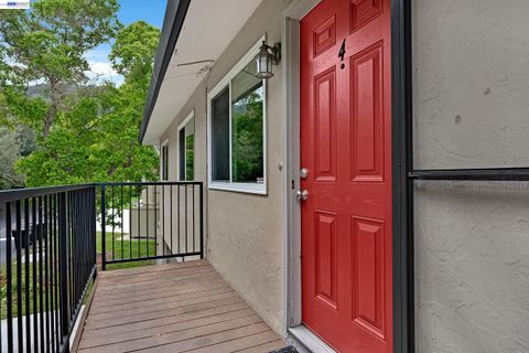 Photo of 2110 Arroyo Ct #4, Pleasanton, CA 94588 (MLS # 41131170)