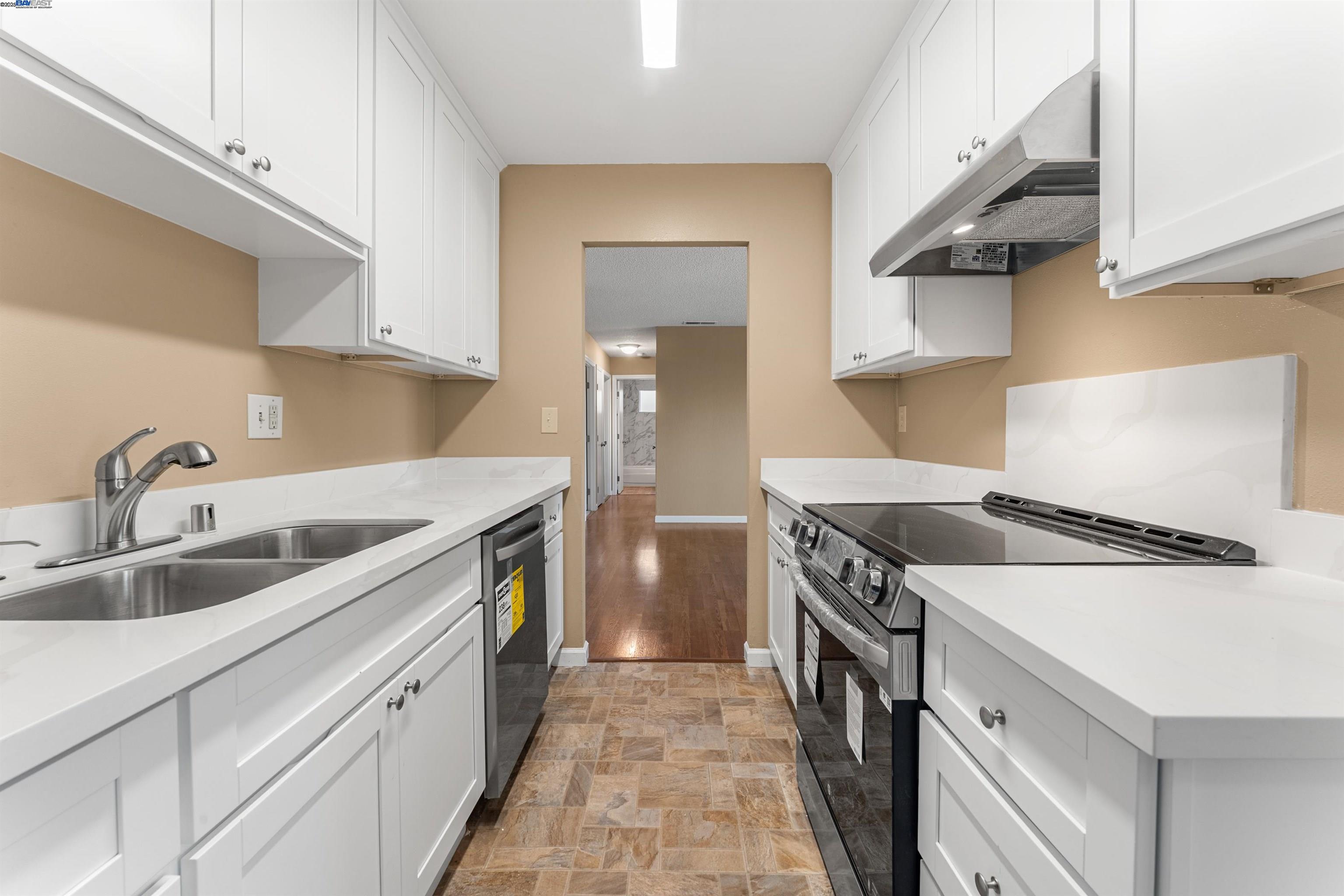 Livermore, California 94551, United States, 3 Bedrooms Bedrooms, ,2 BathroomsBathrooms,Residential,Active,103645