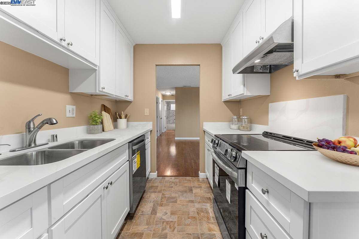 Livermore, California 94551, United States, 3 Bedrooms Bedrooms, ,2 BathroomsBathrooms,Residential,Active,103645