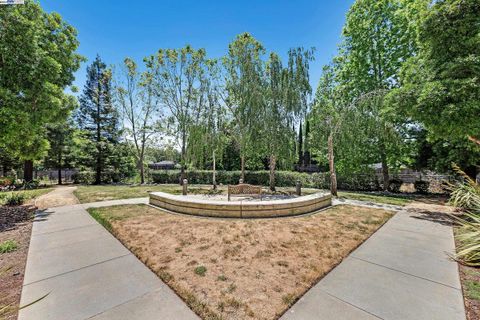 A home in East Palo Alto