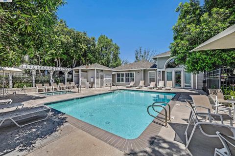 A home in East Palo Alto