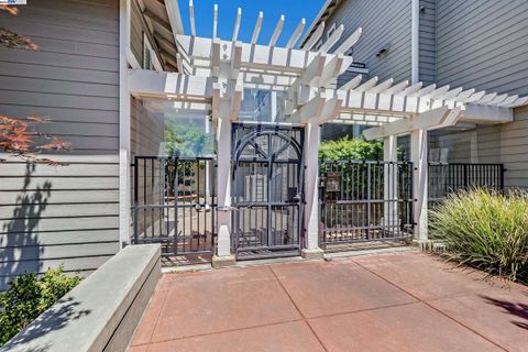 A home in East Palo Alto