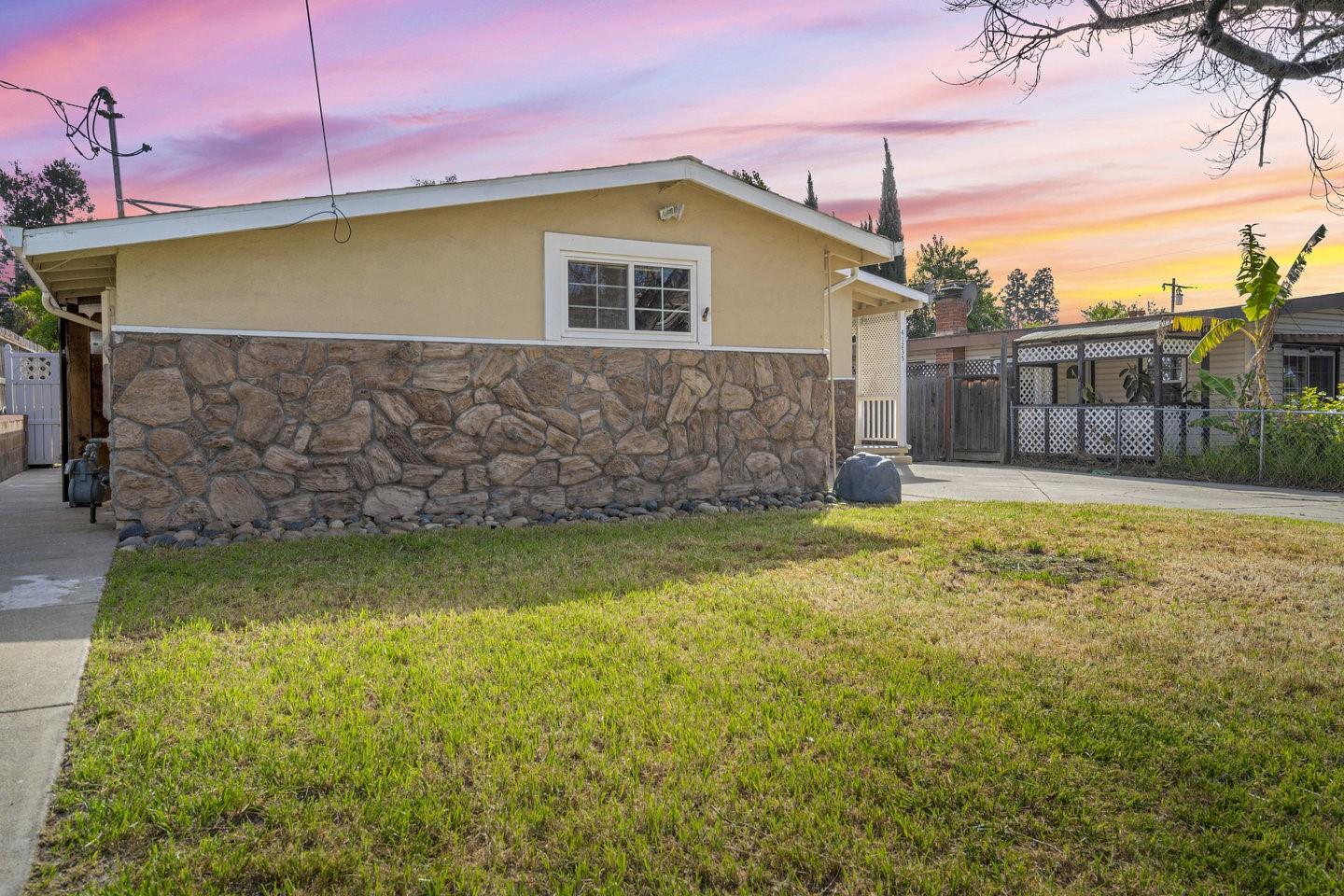 41235 Norman Court
