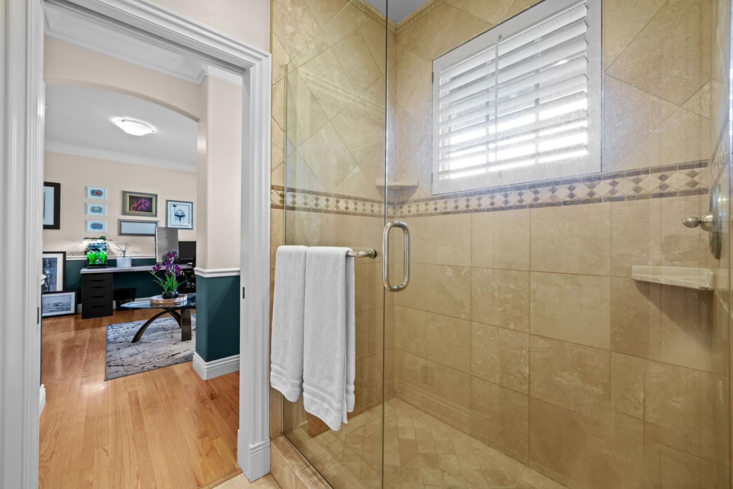 Gilroy, California 95020, United States, 4 Bedrooms Bedrooms, ,4 BathroomsBathrooms,Residential,Active,4725