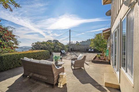 A home in San Bruno