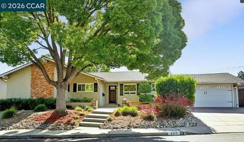 Photo of 2117 Gill Port Ln., Walnut Creek, CA 94598 (MLS # 41124840)