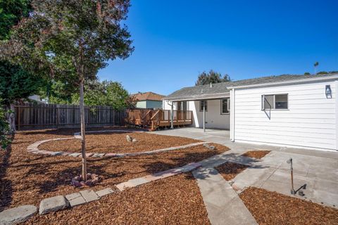 A home in San Leandro