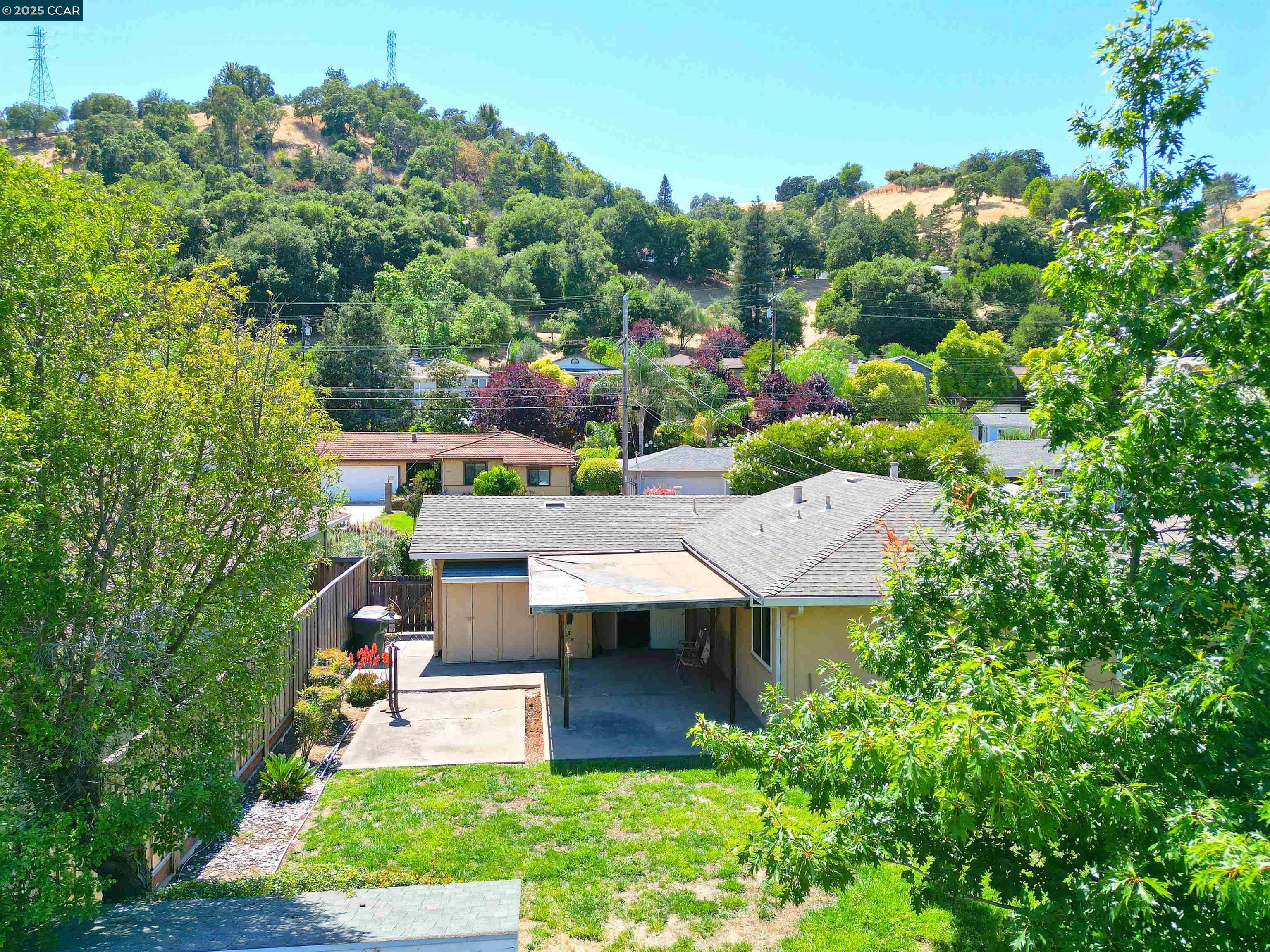 Martinez, California 94553, United States, 3 Bedrooms Bedrooms, ,1 BathroomBathrooms,Residential,Pending,165416