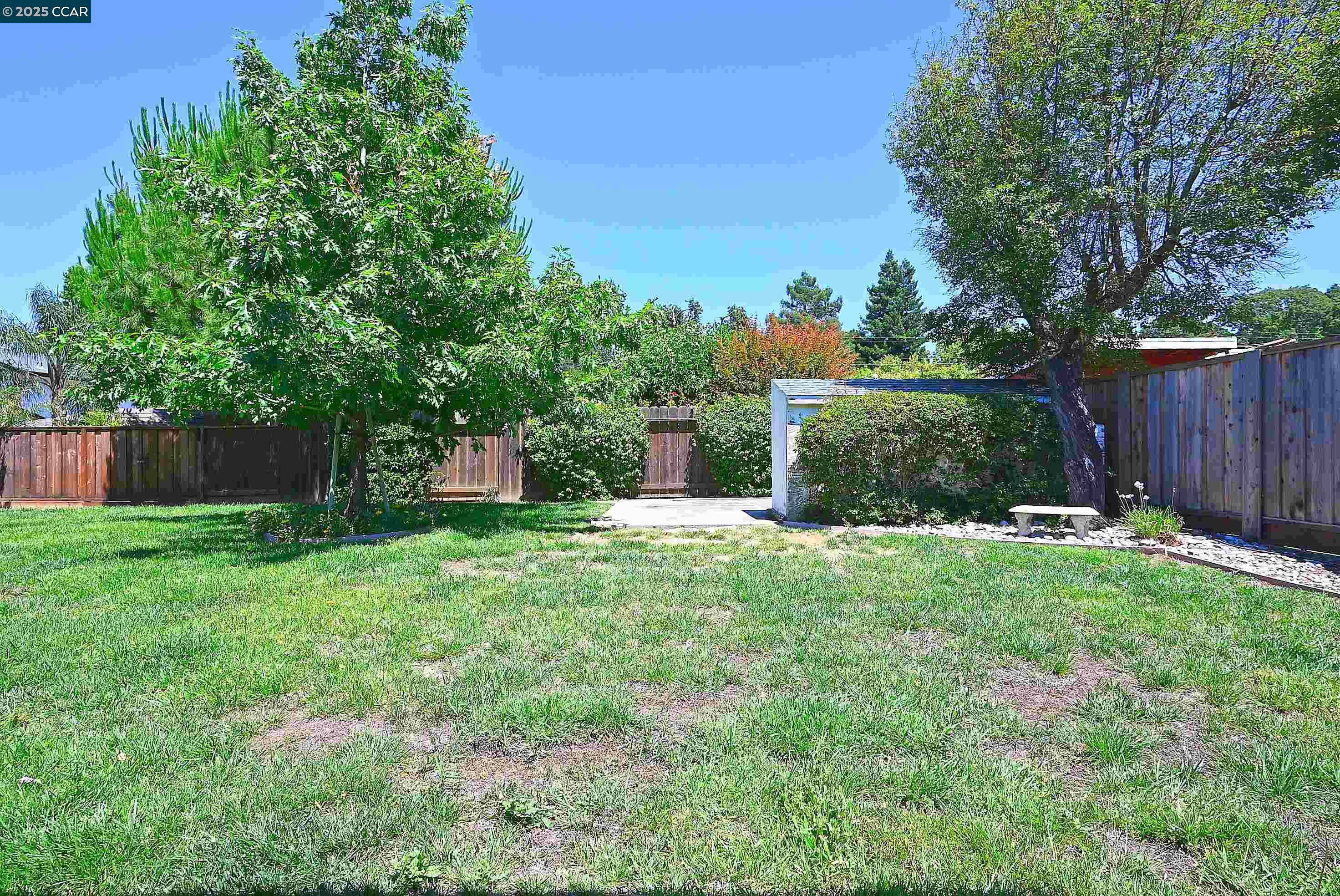 Martinez, California 94553, United States, 3 Bedrooms Bedrooms, ,1 BathroomBathrooms,Residential,Pending,165416