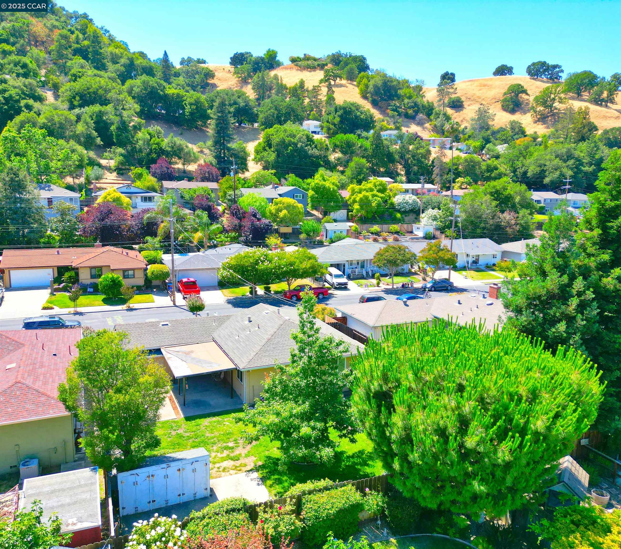 Martinez, California 94553, United States, 3 Bedrooms Bedrooms, ,1 BathroomBathrooms,Residential,Pending,165416