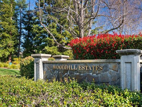 Photo of 6 Woodridge Court, Redwood City, CA 94061 (MLS # ML82036536)