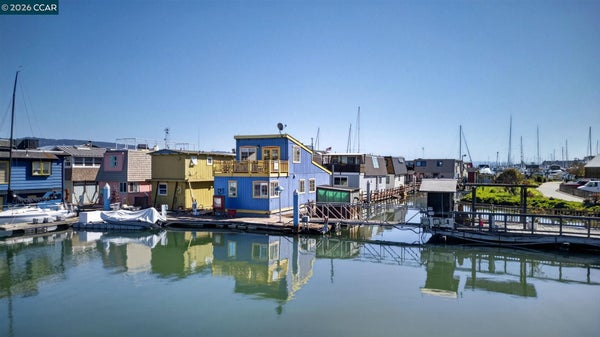 2394 MARINER SQUARE DR, ALAMEDA, CA 94501 - Image 18ba5e1bc0df2d9a2e20f483914f652a/1440875393