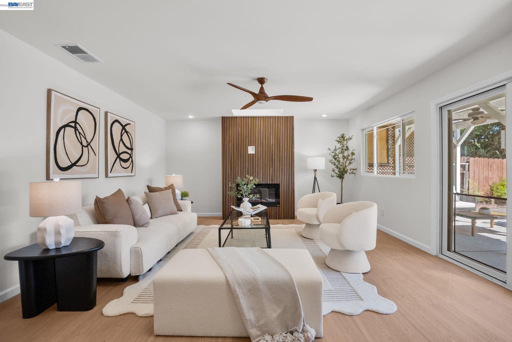 Photo of 1201 Belfair Dr, Pinole, CA 94564 (MLS # 41148351)