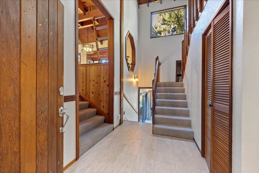 Photo of 22163 Miller Ridge Road, Los Gatos, CA 95033 (MLS # ML82026196)