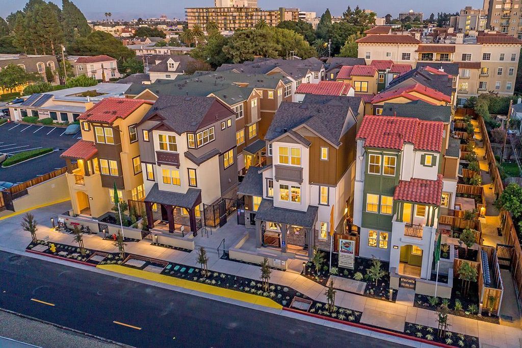 Photo of 160 Tilton Avenue, San Mateo, CA 94401 (MLS # ML82048217)