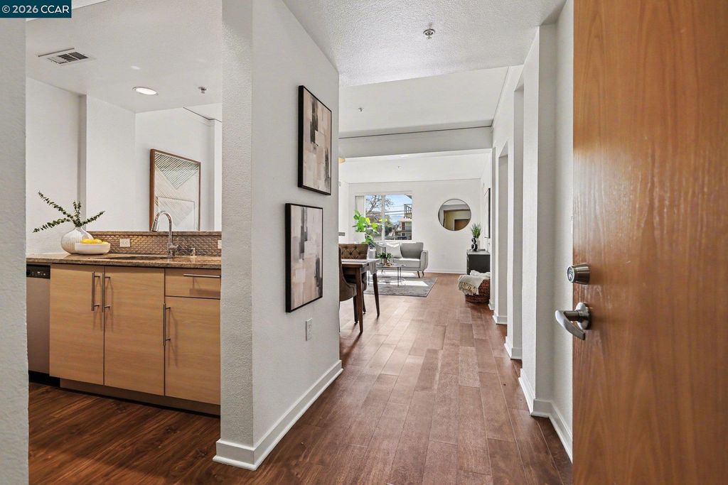 Photo of 1655 N California Boulevard #114, Walnut Creek, CA 94596 (MLS # 41131593)