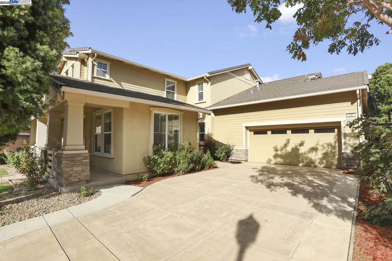 134 N Hancock Park Dr