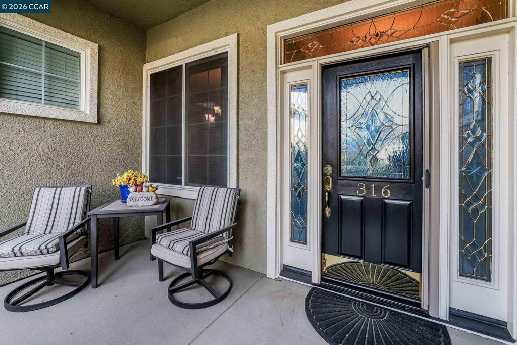 Photo of 316 Burr Knot Way, Brentwood, CA 94513 (MLS # 41127181)