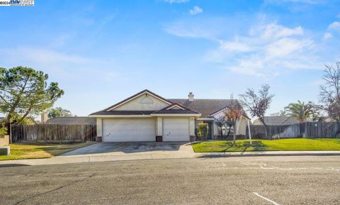 A home in Los Banos