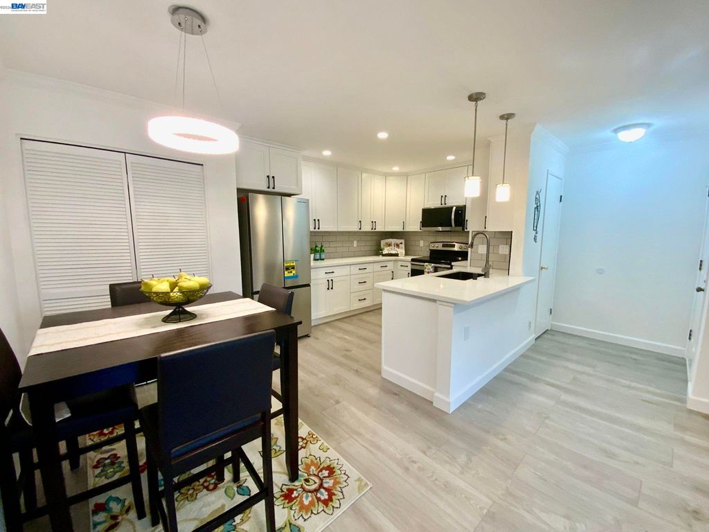 Photo of 304 Hackamore Ln, Fremont, CA 94539 (MLS # 41129199)