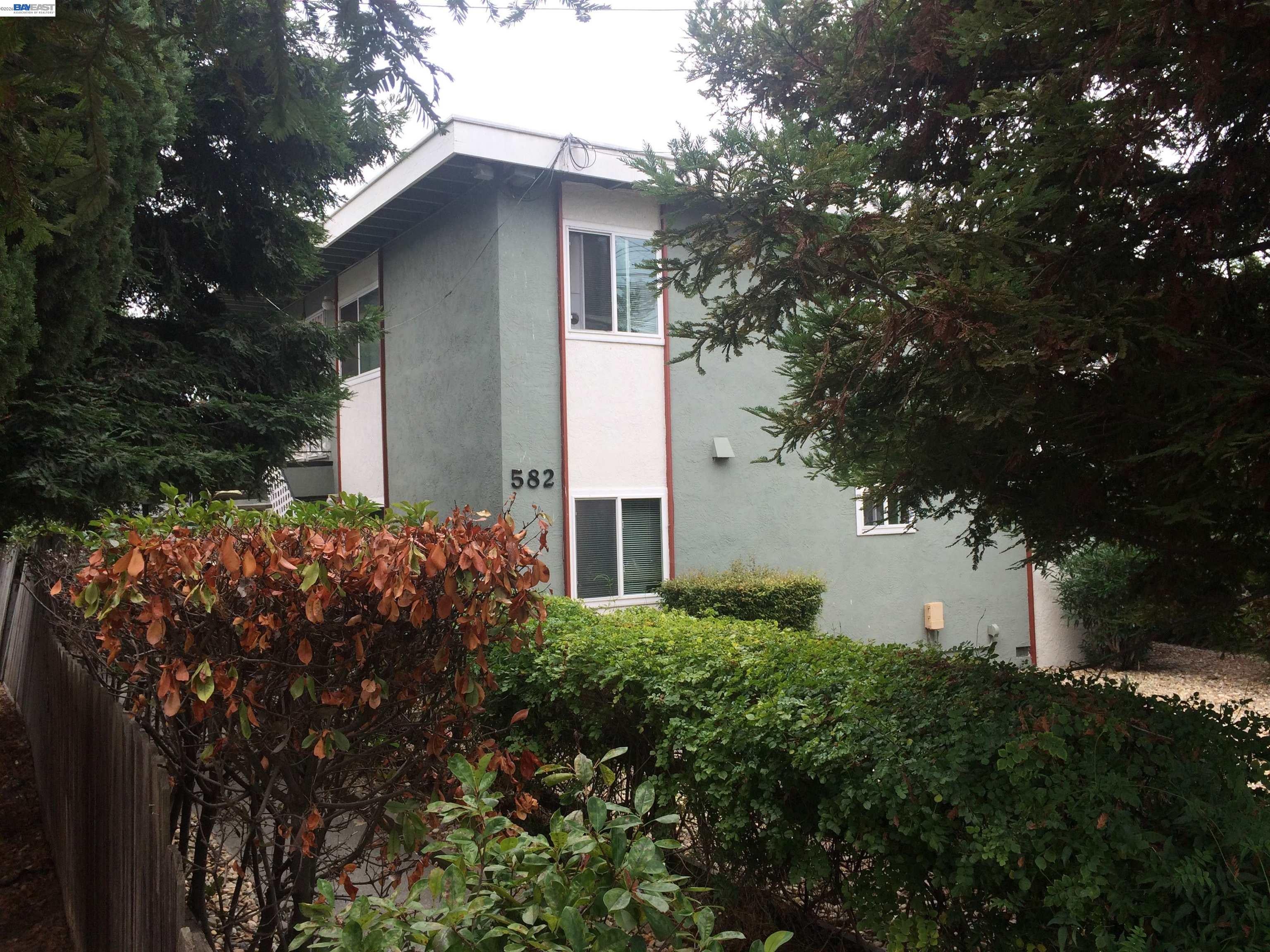 582 E H St, Benicia, CA 94510