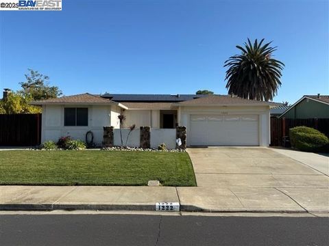 Photo of 1222 Murdell Ln, Livermore, CA 94550 (MLS # 41119055)