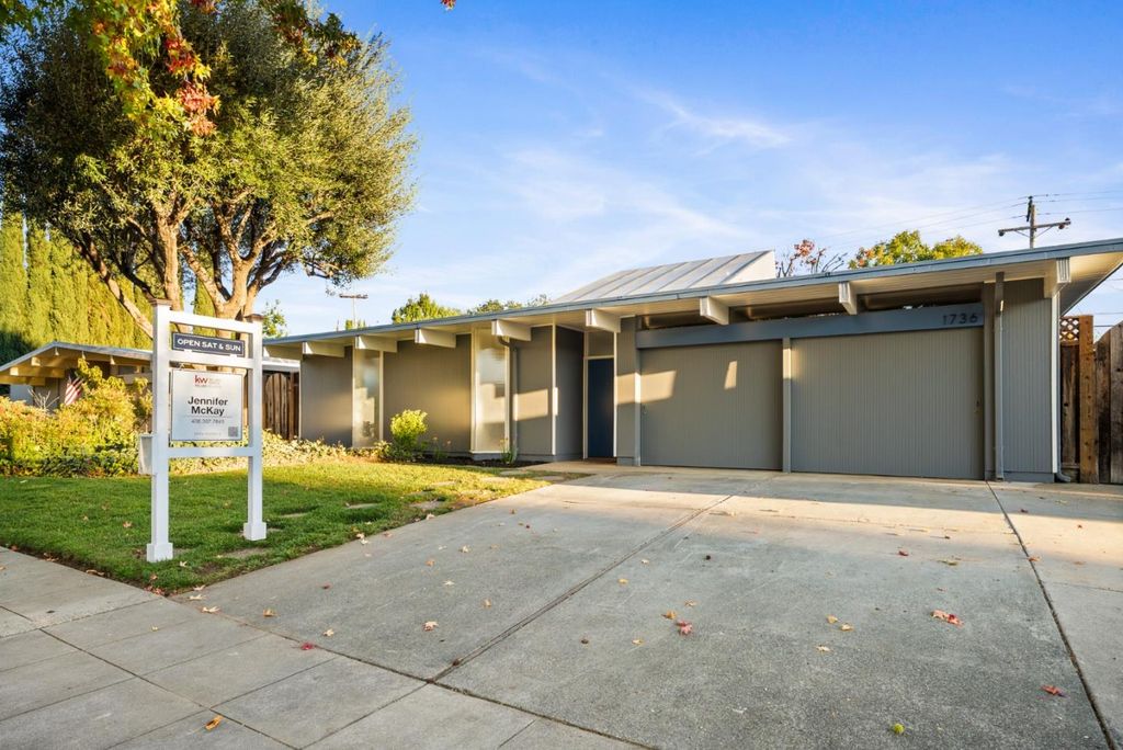 Photo of 1736 Frobisher Way, San Jose, CA 95124 (MLS # ML82026049)