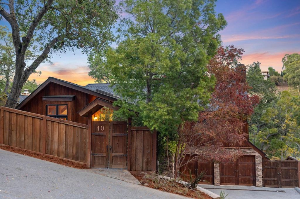 Photo of 10 Winding Way, San Carlos, CA 94070 (MLS # ML82026284)